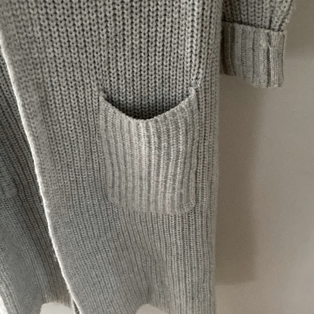 Gap sweater - Picture 3 of 6